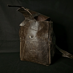 Mochila de cuero oiginal gris acero combinada. - Distinguida Tradición | Marroquinería y Platería Criolla | Regalos exclusivos | San Rafael Mendoza