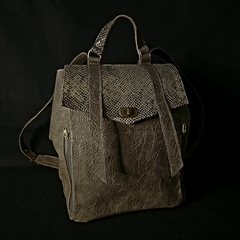 Mochila de cuero oiginal gris acero combinada. - (copia) on internet