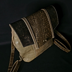 Mochila de dama cuero combinado. - (copia) - buy online