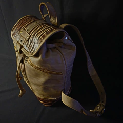 Mochila de cuero original. Modelo Vintage. on internet