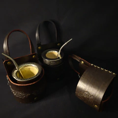 Porta mate de cuero para palanca de cambios. - Distinguida Tradición | Marroquinería y Platería Criolla | Regalos exclusivos | San Rafael Mendoza