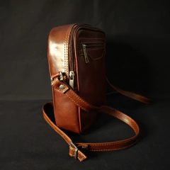 Morral/Bandolera de cuero original. Color suela. on internet