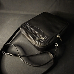 Morral/Bandolera de cuero original. Color negro. on internet