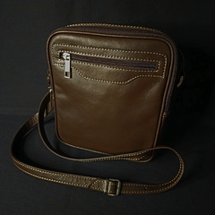Morral/Bandolera de cuero original. Color Habano.