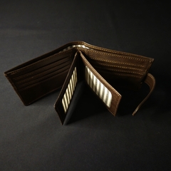 Billetera de caballero doble volante interior. Cierre con rabillo. - Distinguida Tradición | Marroquinería y Platería Criolla | Regalos exclusivos | San Rafael Mendoza