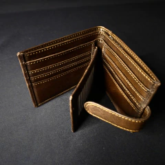 Billetera de caballero con rabillo. - comprar online