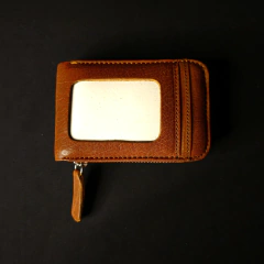 Porta tarjetas de cuero original, modelo Pocket.