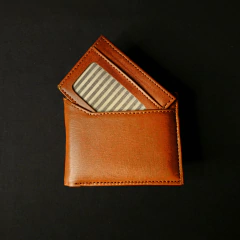 Billetera de caballero con porta tarjetas desmontable . - comprar online
