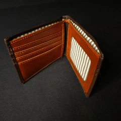 Billetera con porta tarjetas de caballero en cuero original. - tienda online