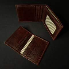 Billetera con porta tarjetas de caballero en cuero original. - comprar online