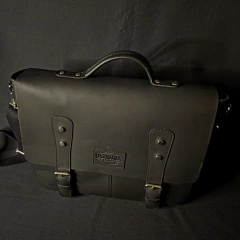 Maletin/Morral de cuero engrasado Vintage negro. - online store