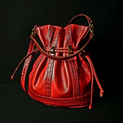 Bolso/Bandolera de cuero modelo Carmel. Color rojo.
