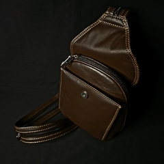Morral/Mochila de cuero premium con cierres. Color Guinda. - (copia) on internet