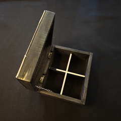 Caja de té de madera, alpaca y tejido artesanal. 4 compartimentos. - comprar online