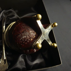 Mate Imperial línea PREMIER con bombillón y caja. - Distinguida Tradición | Marroquinería y Platería Criolla | Regalos exclusivos | San Rafael Mendoza