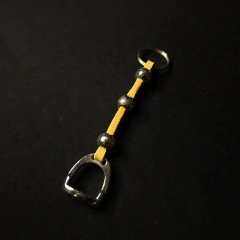 Llavero de cuero original con pasadores de alpaca - Distinguida Tradición | Marroquinería y Platería Criolla | Regalos exclusivos | San Rafael Mendoza