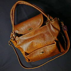 Cartera de cuero modelo Lupina - Distinguida Tradición | Marroquinería y Platería Criolla | Regalos exclusivos | San Rafael Mendoza