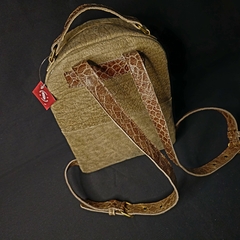 Image of Mochila de cuero y pelo natural .