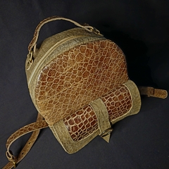 Mochila de cuero y pelo natural . - buy online