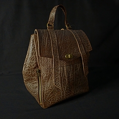 Mochila de cuero original color suela envejecido. - tienda online