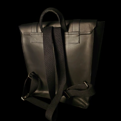 Mochila de cuero engrasado Vintage USHUAIA. - (copia) - Distinguida Tradición | Marroquinería y Platería Criolla | Regalos exclusivos | San Rafael Mendoza