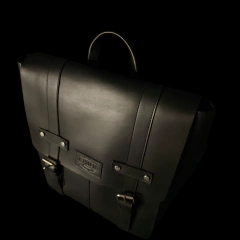 Mochila de cuero engrasado Vintage USHUAIA. - (copia) - buy online