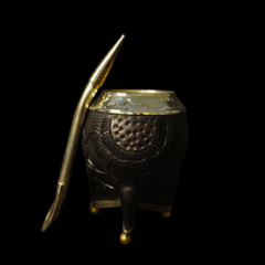 Mate Torpedo línea PREMIER con cuero repujado y bombillón de alpaca pesado. - tienda online