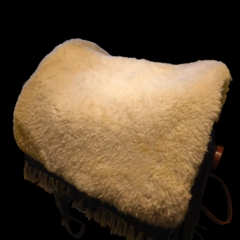 Cojinillo blanco doble lana - Distinguida Tradición | Marroquinería y Platería Criolla | Regalos exclusivos | San Rafael Mendoza