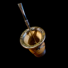 Mate de calabaza y alpaca con base. Orfebrería fina. en internet