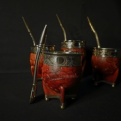 Mate Imperial línea PREMIER con bombillón cincelado - Distinguida Tradición | Marroquinería y Platería Criolla | Regalos exclusivos | San Rafael Mendoza
