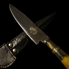 Cuchillo criollo Libertad encabado en hueso y alpaca. - Distinguida Tradición | Marroquinería y Platería Criolla | Regalos exclusivos | San Rafael Mendoza