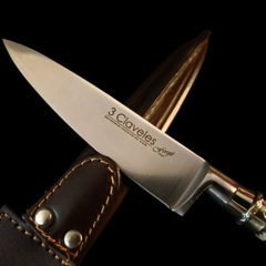 Imagen de Cuchillo criollo 3 Claveles encabado en tiento y alpaca