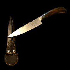 Cuchillo criollo Libertad premium encabado en Guayubira y alpaca . - comprar online