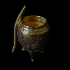 Mate Torpedo línea PREMIER con cuero repujado y bombillón de alpaca pesado. en internet