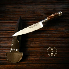 Cuchillo criollo 3 Claveles encabado en madera gallonada en alpaca.