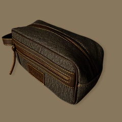 Necesaire de cuero engrasado y canvas