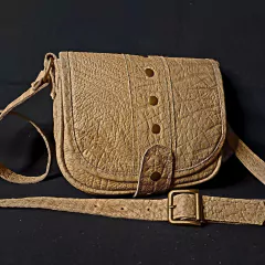 Bandolera de cuero color crudo