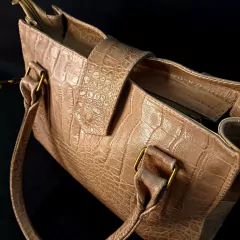 Cartera de dama en cuero original. - comprar online