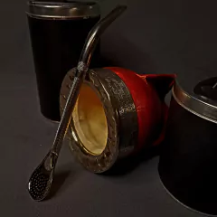 Juego de mate Imperial premium con bombillón, azucarera y yerbera. - Distinguida Tradición | Marroquinería y Platería Criolla | Regalos exclusivos | San Rafael Mendoza