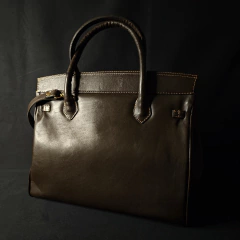 Cartera de dama en cuero original. - online store