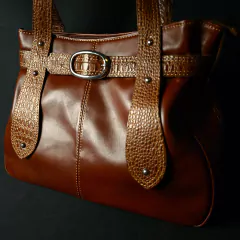 Cartera de dama en cuero original. - Distinguida Tradición | Marroquinería y Platería Criolla | Regalos exclusivos | San Rafael Mendoza