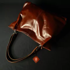 Cartera de dama en cuero original. - comprar online