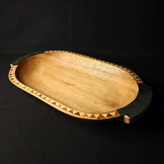 Bandeja de madera en Pacará y alpaca con incrustaciones. - online store