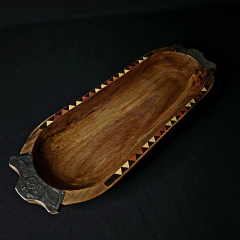Fuente de madera y alpaca con detalles taraceados. - (copia)