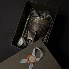 Imagen de Mate Imperial Premier con bombillón en caja .