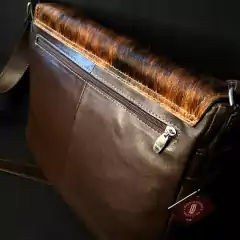 Morral de cuero y pelo vacuno original - Distinguida Tradición | Marroquinería y Platería Criolla | Regalos exclusivos | San Rafael Mendoza