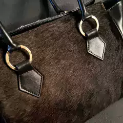 Cartera de dama cuero y pelo original on internet