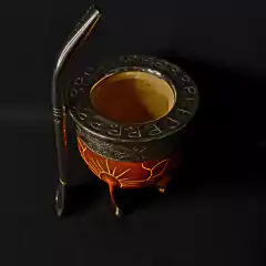 Mate Imperial linea PREMIER cuero repujado con bombillón Pico de loro.