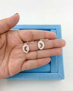 Mini Argola Medalha Lua - comprar online