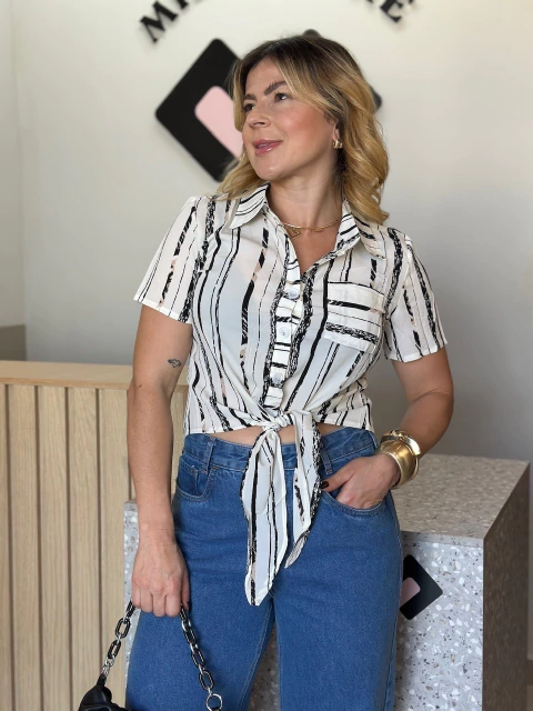 BLUSA LISTRAS COM GOLA ISIS - comprar online